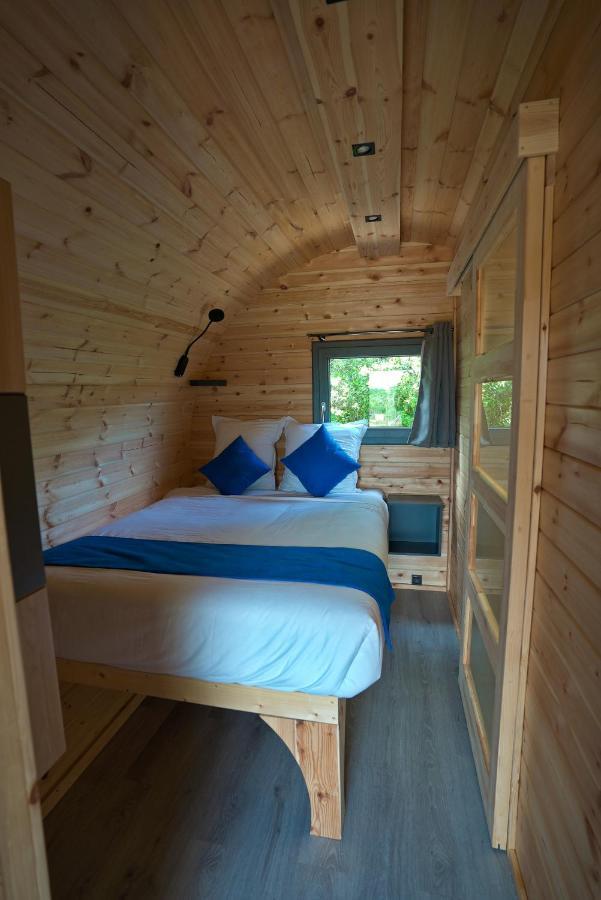 Camping Les Pres Du Roi Sommières Екстериор снимка
