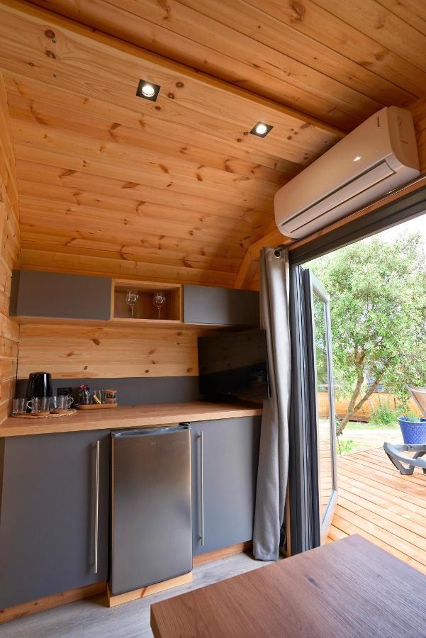Camping Les Pres Du Roi Sommières Екстериор снимка