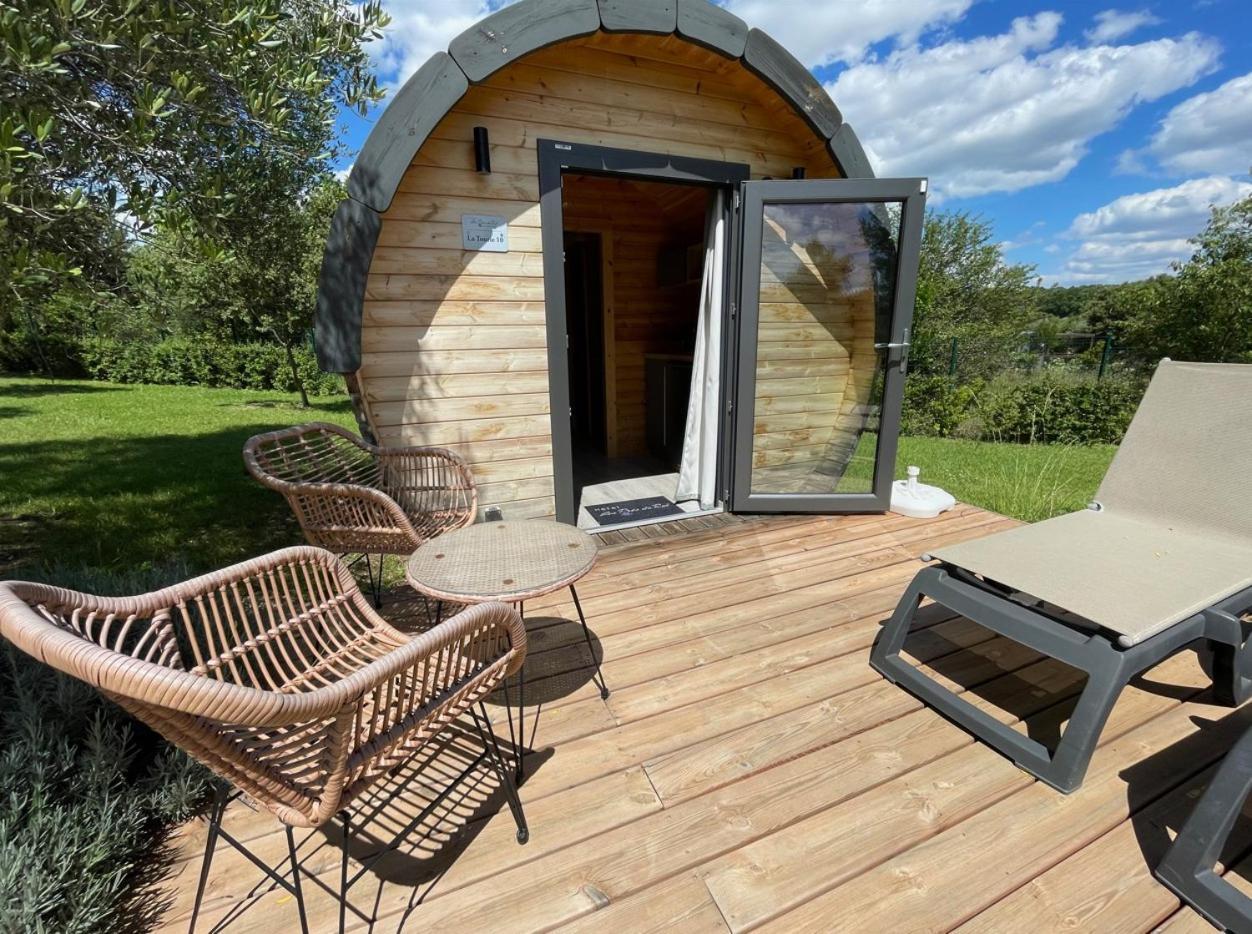 Camping Les Pres Du Roi Sommières Екстериор снимка